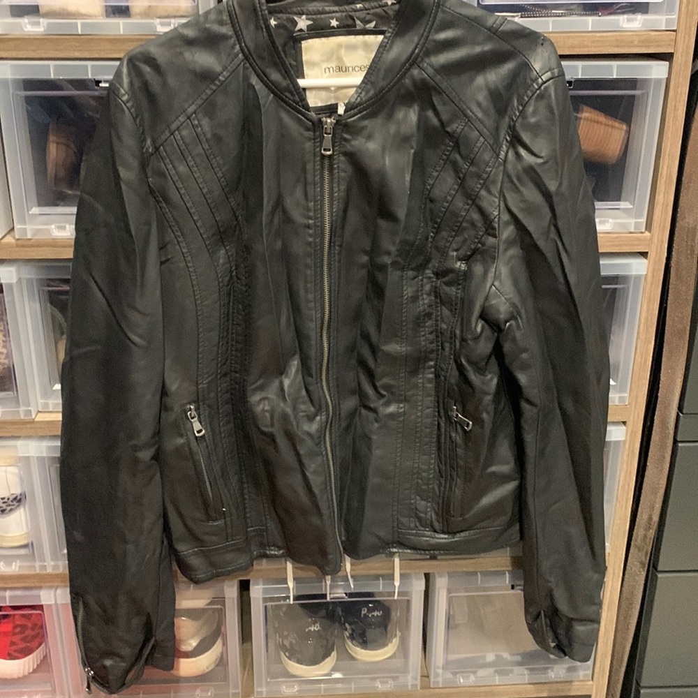 Maurices black soft jacket with lots of great details. Size XL